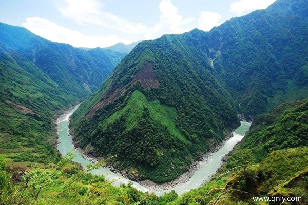 雅魯藏布大峽谷
