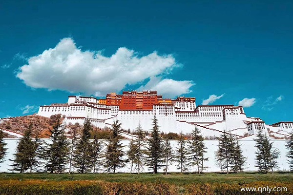 西藏布達(dá)拉宮旅游團(tuán)費(fèi)多少錢(qián)