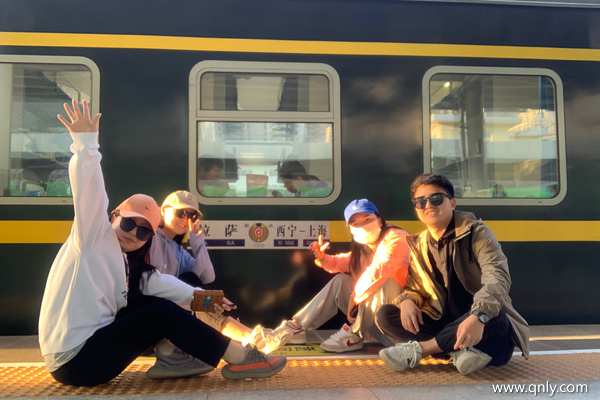 去拉薩最美火車路線