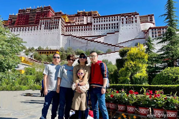 一家人去西藏旅游多少錢