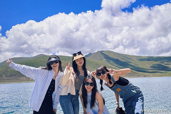 西藏旅游選擇什么方式