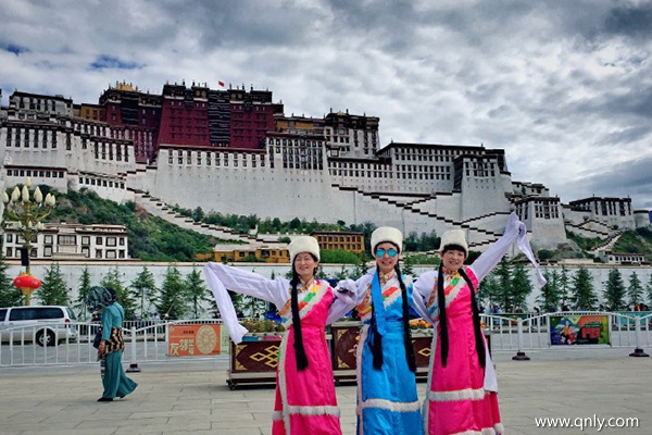 帶爸媽去西藏旅游注意事項(xiàng)和必備物品有哪些