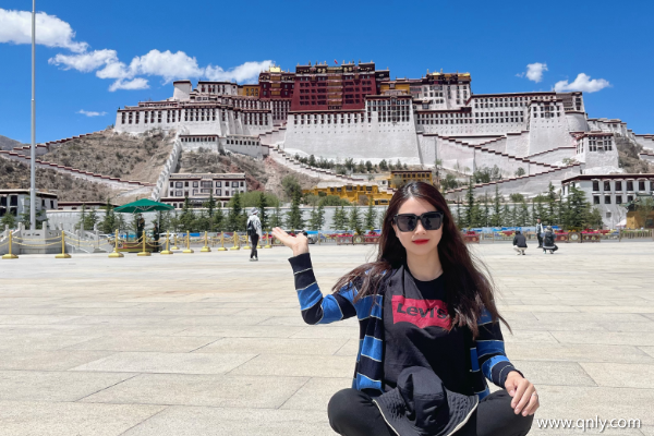 帶爸媽去西藏玩幾天旅游費(fèi)用多少錢