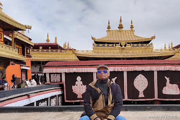 帶爸媽跟團(tuán)去西藏旅游玩一趟要準(zhǔn)備多少錢