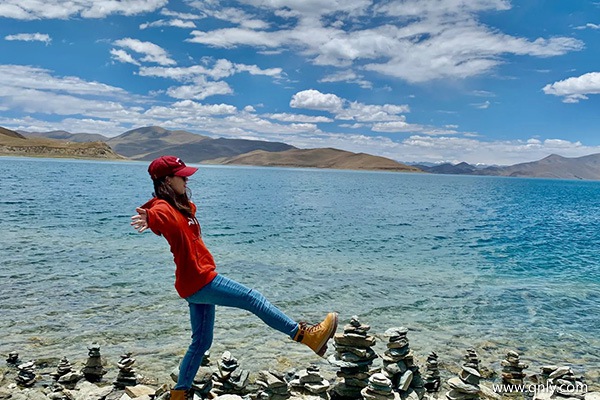 兩個(gè)人去西藏跟旅行團(tuán)貴嗎